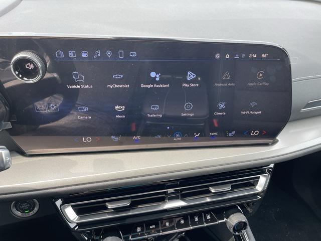 new 2025 Chevrolet Traverse car, priced at $41,045