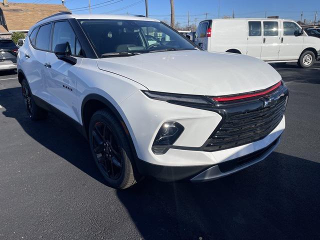 new 2025 Chevrolet Blazer car, priced at $40,438