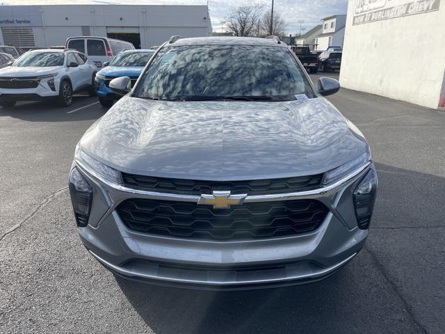 new 2025 Chevrolet Trax car, priced at $24,735