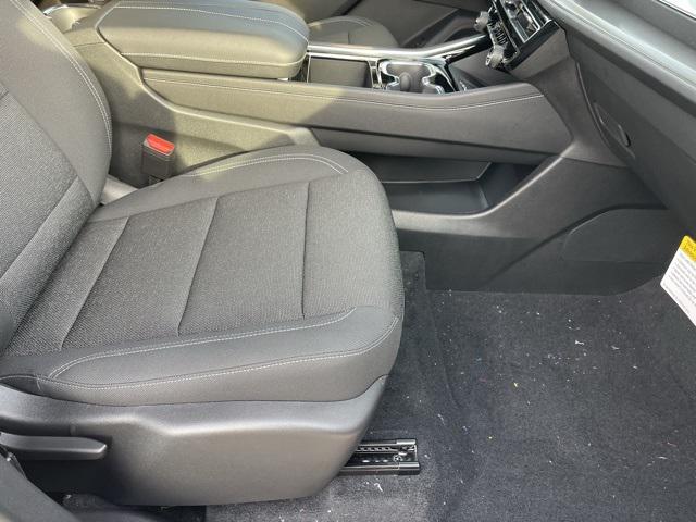 new 2026 Chevrolet Traverse car, priced at $42,545