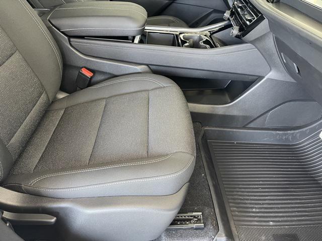 new 2025 Chevrolet Traverse car, priced at $43,490