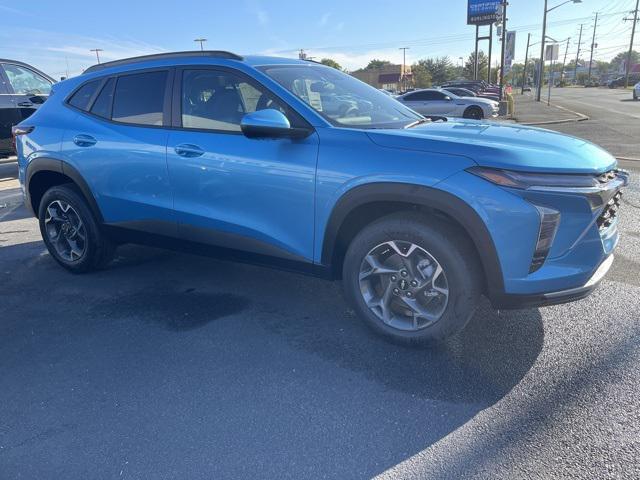 new 2025 Chevrolet Trax car, priced at $25,825