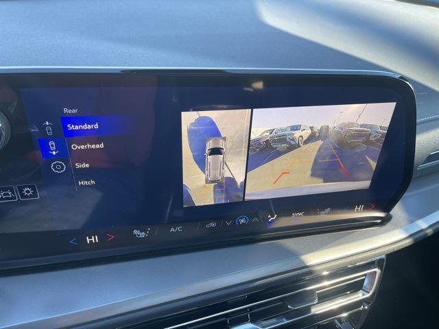 new 2026 Chevrolet Traverse car, priced at $46,045