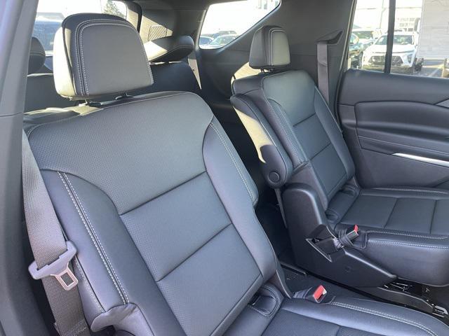 new 2026 Chevrolet Traverse car, priced at $46,045