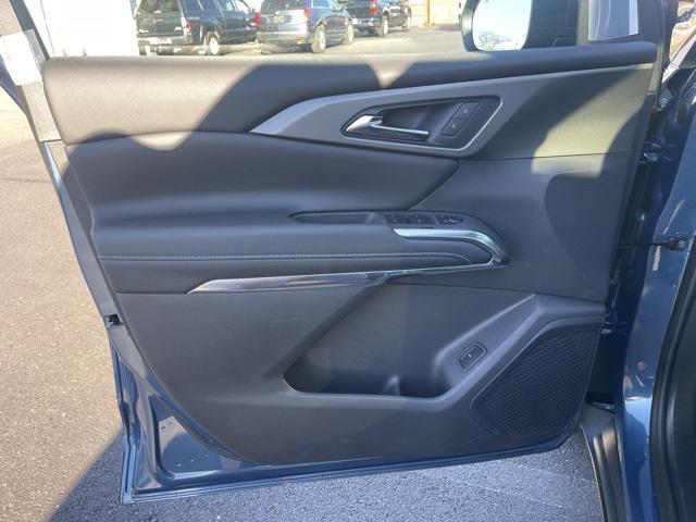 new 2026 Chevrolet Traverse car, priced at $46,045