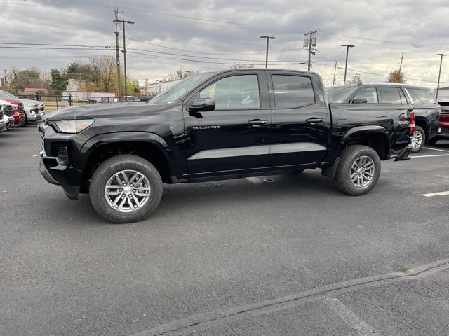 new 2024 Chevrolet Colorado car, priced at $38,900