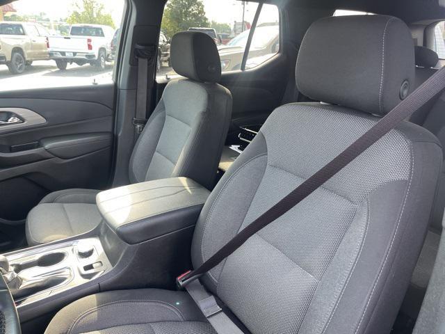 used 2023 Chevrolet Traverse car, priced at $31,900