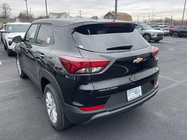 new 2025 Chevrolet TrailBlazer car, priced at $23,980