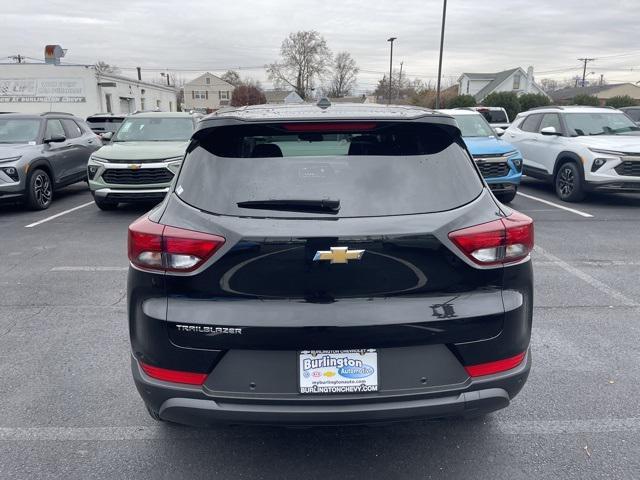 new 2025 Chevrolet TrailBlazer car, priced at $23,980