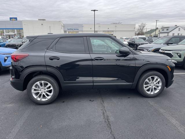 new 2025 Chevrolet TrailBlazer car, priced at $23,980