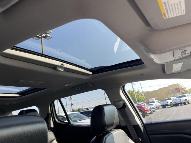 used 2023 GMC Acadia car, priced at $33,900