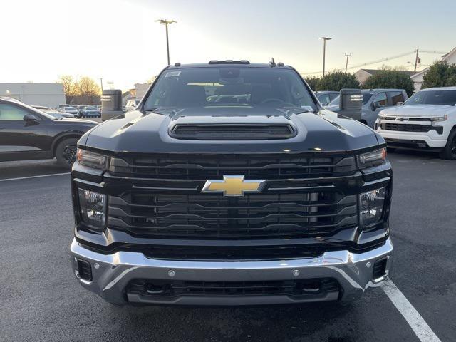 new 2025 Chevrolet Silverado 3500 car, priced at $59,359