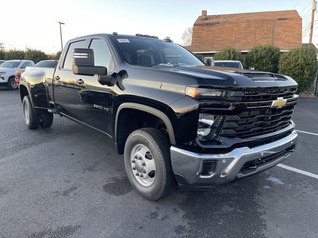 new 2025 Chevrolet Silverado 3500 car, priced at $59,359