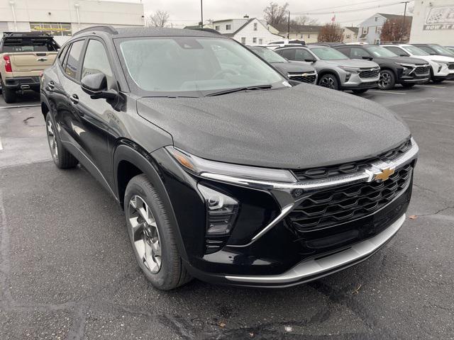 new 2025 Chevrolet Trax car, priced at $24,735