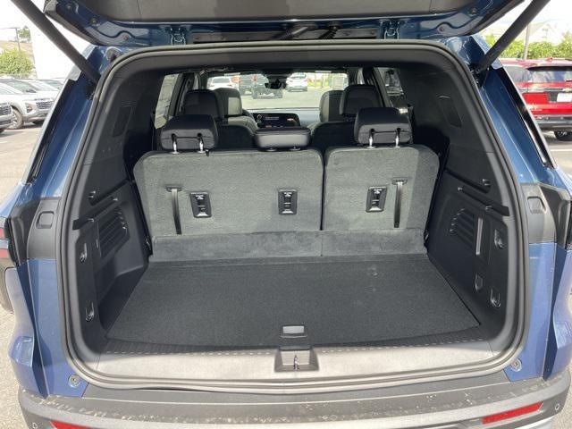 new 2026 Chevrolet Traverse car, priced at $46,340