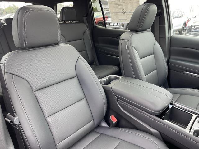 new 2026 Chevrolet Traverse car, priced at $46,340