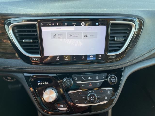 used 2022 Chrysler Pacifica car, priced at $31,500