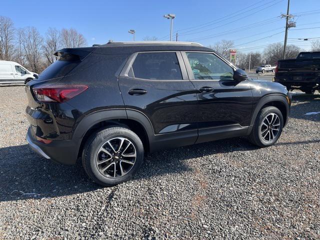 new 2025 Chevrolet TrailBlazer car, priced at $29,205