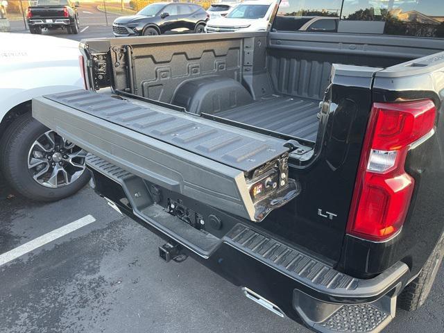 new 2025 Chevrolet Silverado 1500 car, priced at $62,640