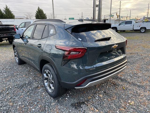 new 2025 Chevrolet Trax car, priced at $24,680