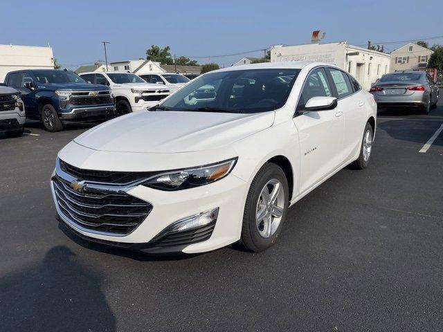 new 2025 Chevrolet Malibu car, priced at $26,545