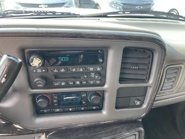 used 2004 GMC Yukon XL car, priced at $5,000