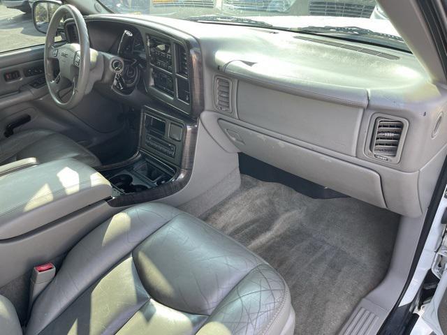 used 2004 GMC Yukon XL car, priced at $5,000