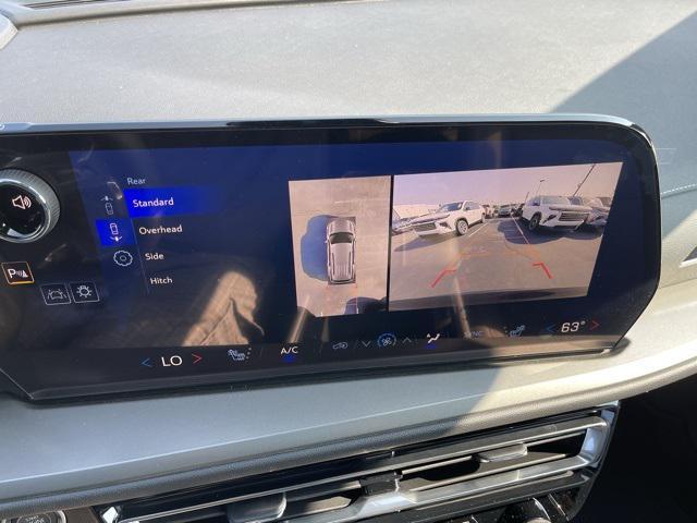 new 2025 Chevrolet Traverse car, priced at $42,855