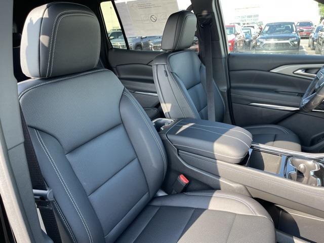 new 2025 Chevrolet Traverse car, priced at $42,855