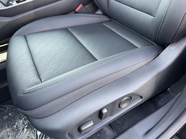 new 2026 Chevrolet Equinox car, priced at $34,295