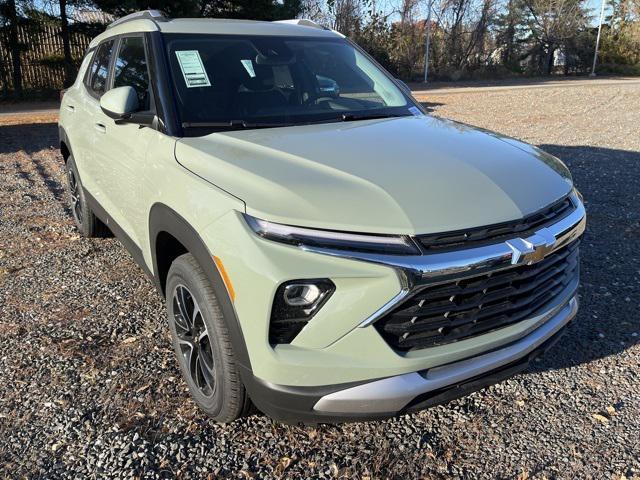 new 2025 Chevrolet TrailBlazer car, priced at $30,525