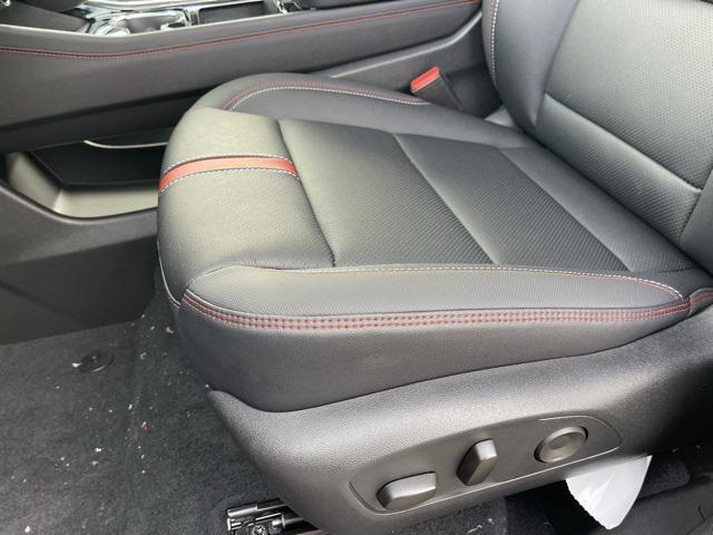 new 2026 Chevrolet Traverse car, priced at $56,215