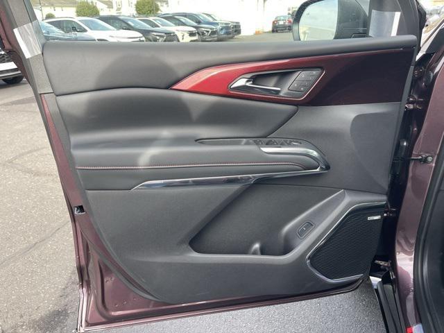 new 2026 Chevrolet Traverse car, priced at $56,215