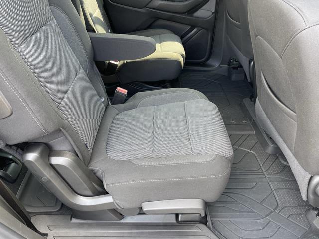 used 2023 Chevrolet Traverse car, priced at $32,900