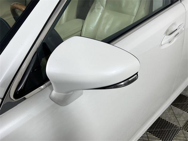 used 2013 Lexus ES 300h car, priced at $11,316