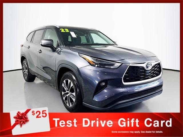 used 2023 Toyota Highlander car, priced at $35,706