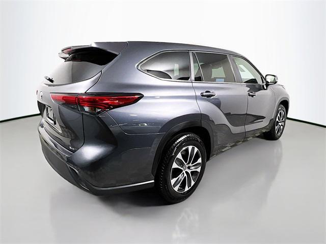 used 2023 Toyota Highlander car, priced at $35,706