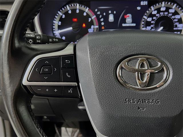 used 2023 Toyota Highlander car, priced at $35,706