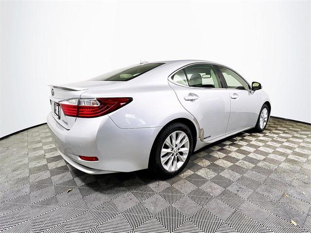 used 2014 Lexus ES 300h car, priced at $16,704