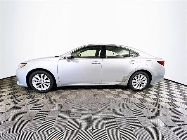 used 2014 Lexus ES 300h car, priced at $16,704