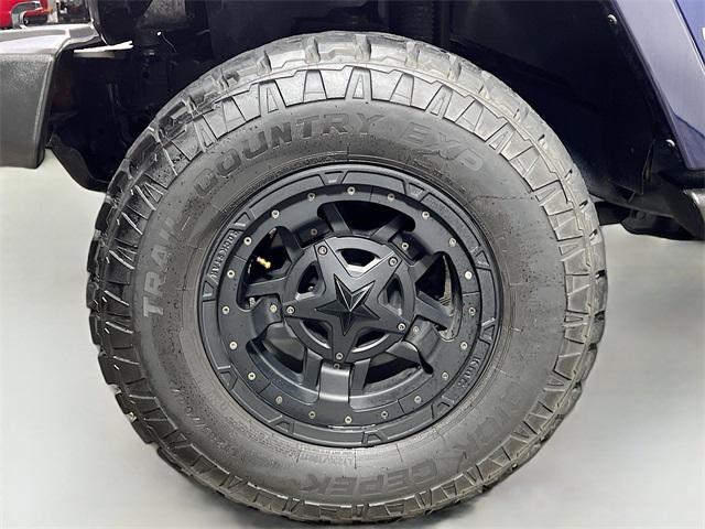 used 2012 Jeep Wrangler Unlimited car, priced at $15,950