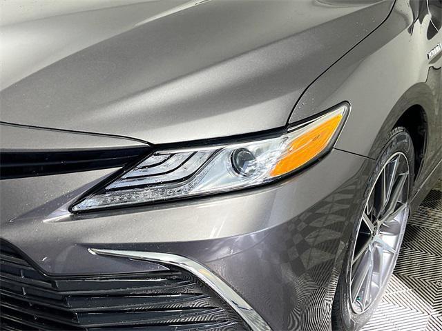 used 2021 Toyota Camry Hybrid car, priced at $25,382