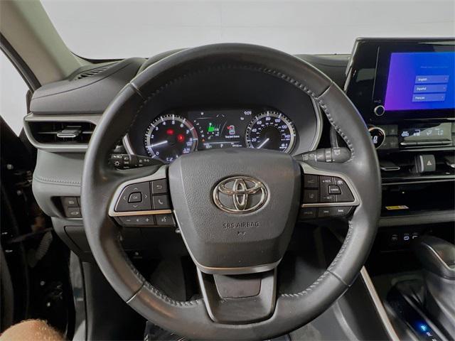 used 2023 Toyota Highlander car, priced at $36,683