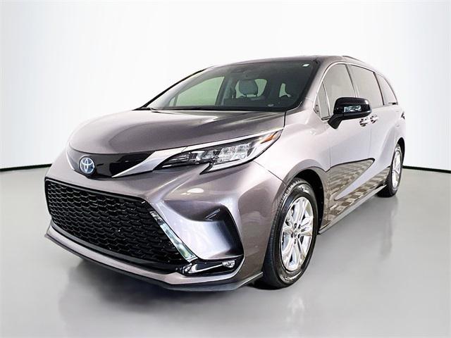 used 2021 Toyota Sienna car, priced at $37,903