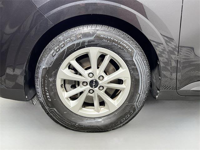used 2023 Kia Carnival car, priced at $24,347