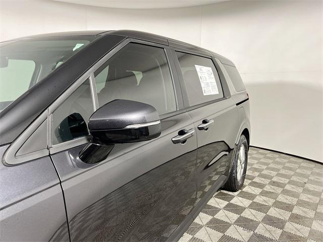 used 2023 Kia Carnival car, priced at $24,347