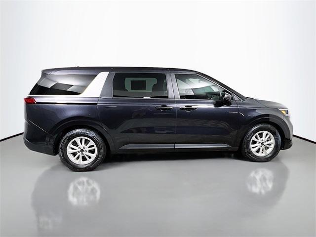 used 2023 Kia Carnival car, priced at $24,347