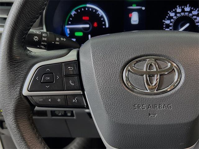 used 2023 Toyota Sienna car, priced at $44,227