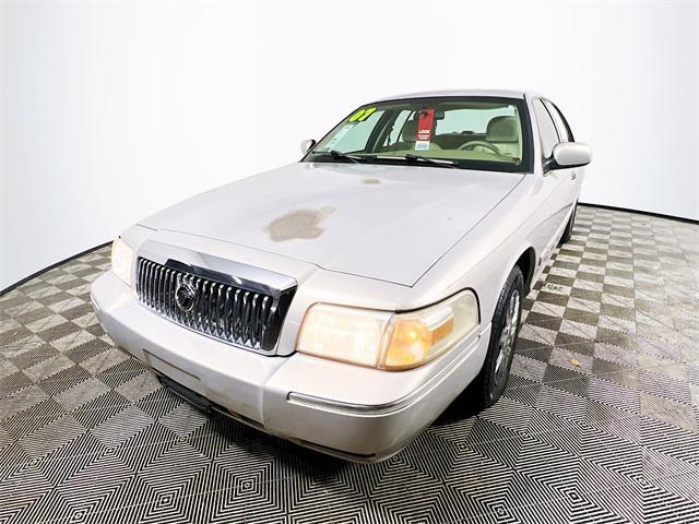 used 2007 Mercury Grand Marquis car, priced at $7,638