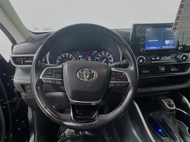 used 2021 Toyota Highlander car, priced at $31,368